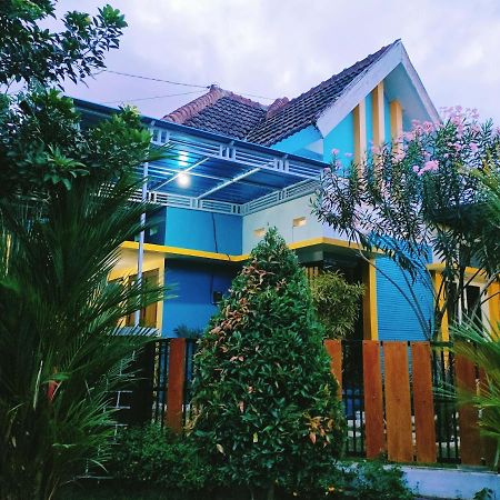 Omah Mendut Homestay Banyuwangi  Buitenkant foto